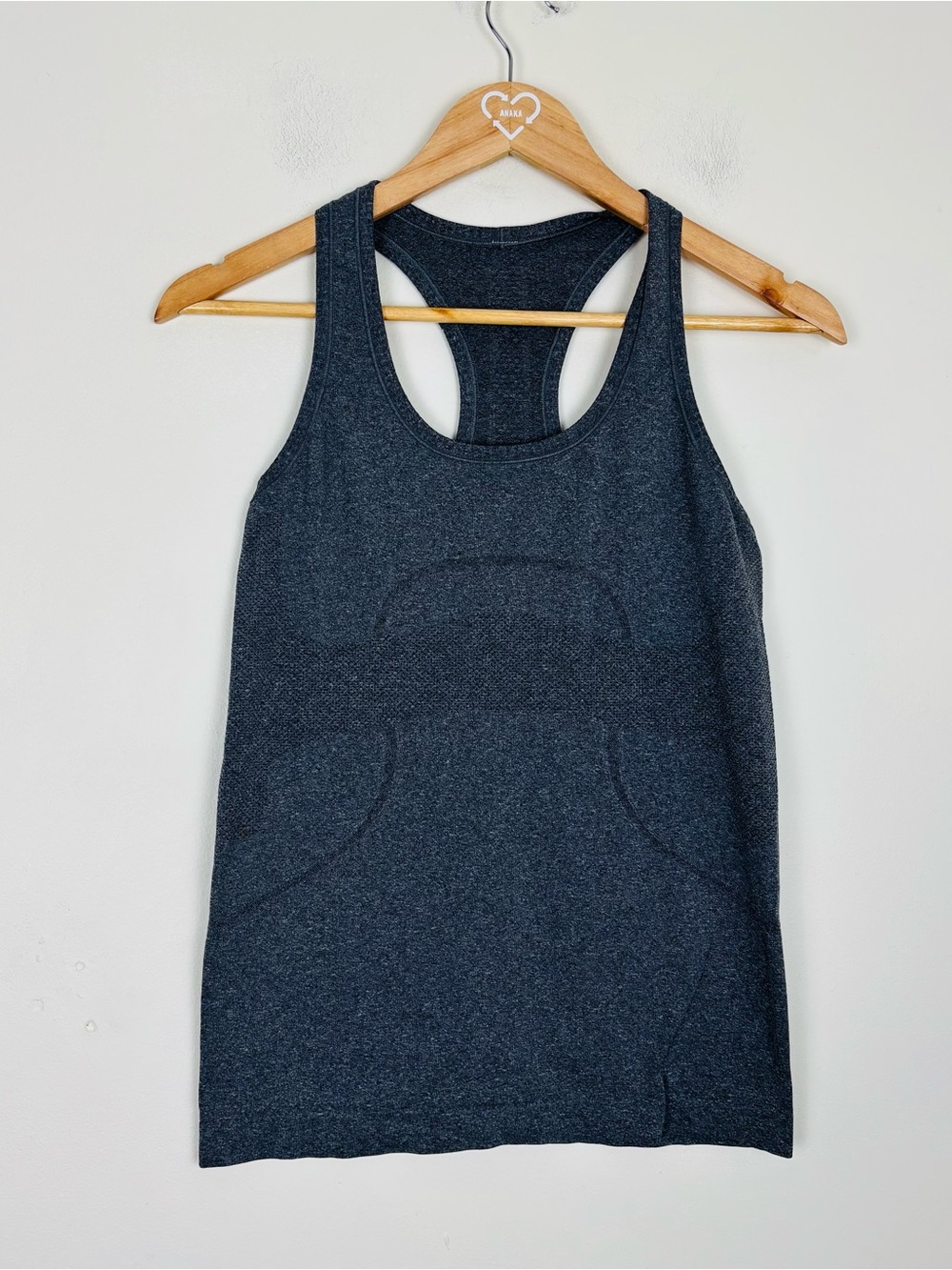Lululemon swiftly tech gray tank. Size 6
